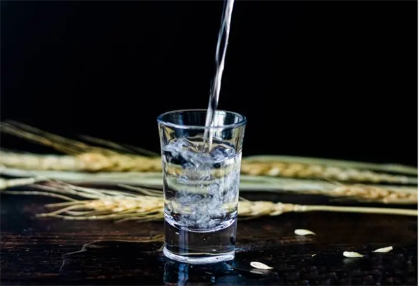 康如酒业加盟电话号码多少？让创业更简单！