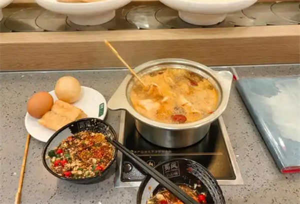够味旋转小火锅