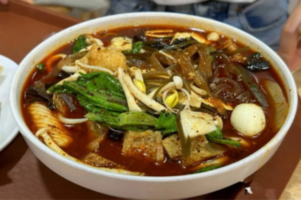 张义峰麻辣烫
