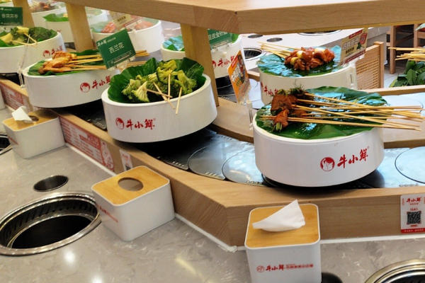 牛小鲜成都串串小火锅