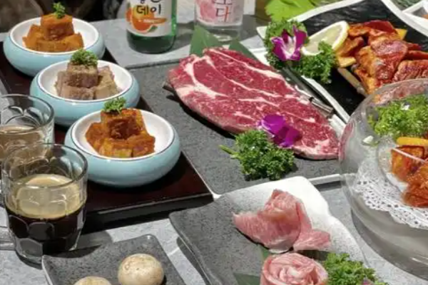 牛儿乡鲜果烤肉加盟