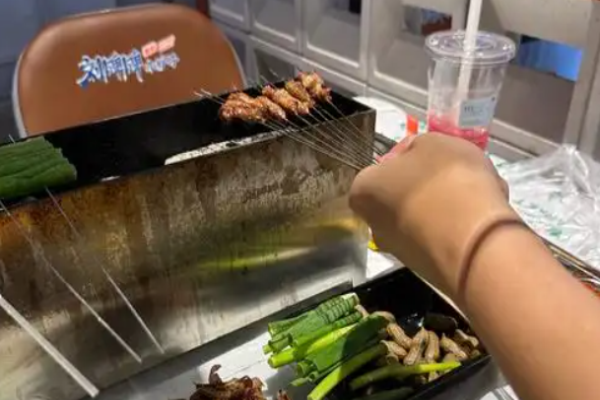 刘牌牌小炉子烧烤加盟
