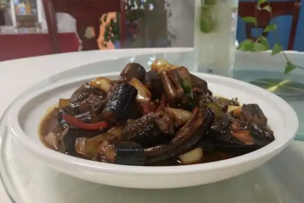 高粱村土菜馆加盟