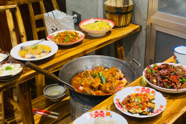 恰小湘炉边菜
