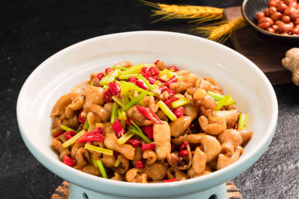 恰小湘炉边菜加盟