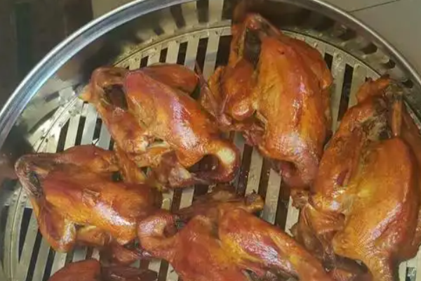 章德公烧肉烧鸡加盟
