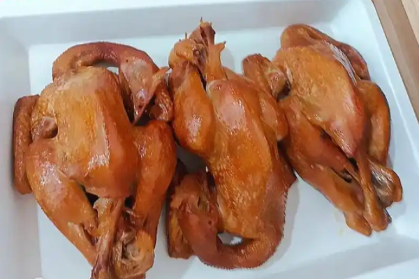 章德公烧肉烧鸡加盟
