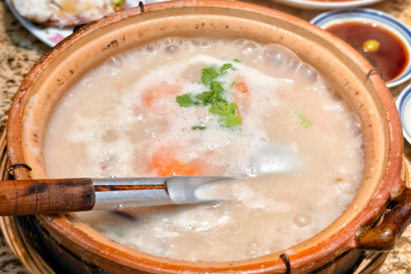 敢味潮汕砂锅粥加盟