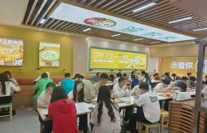 粥员外加盟