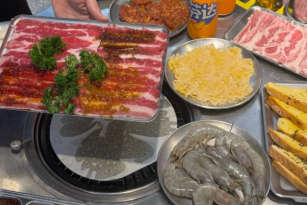 肉小胖地摊烤肉加盟