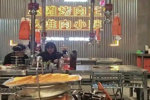 肉小胖地摊烤肉加盟