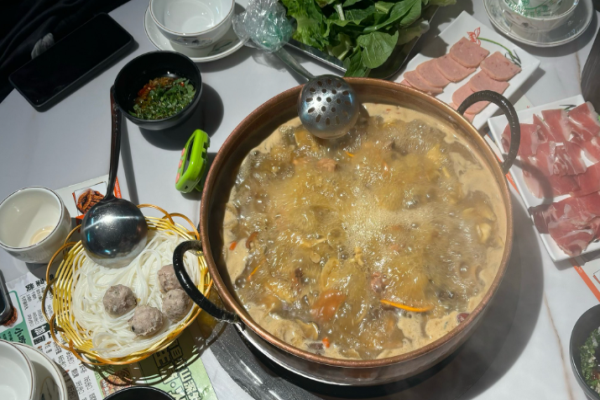 花与菌野生菌火锅加盟