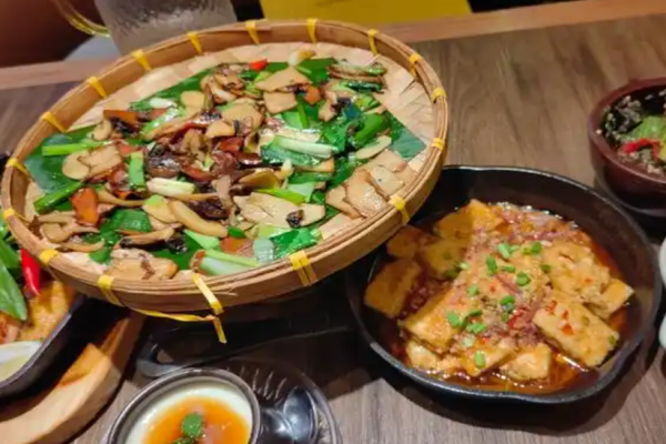 云水巷私房融合菜加盟