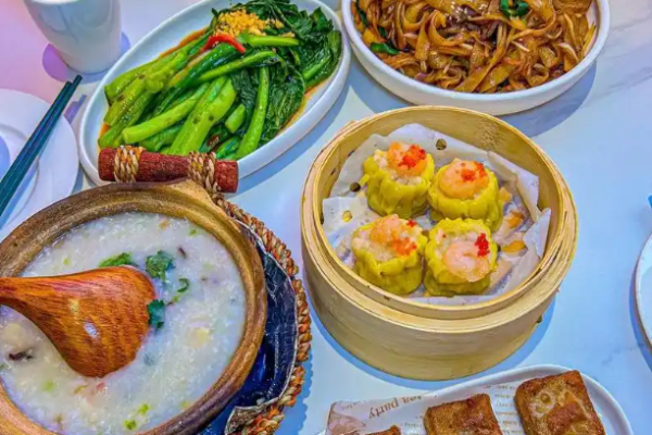 潮小贝砂锅粥加盟