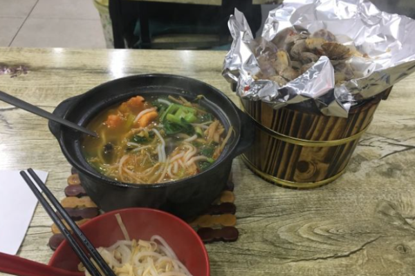 众一品过桥米线加盟