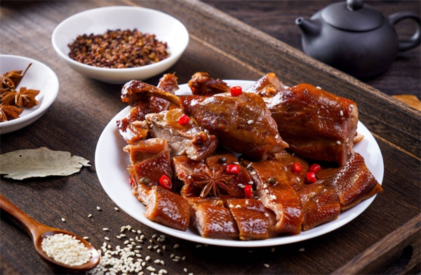馋嘴萌主酱板鸭