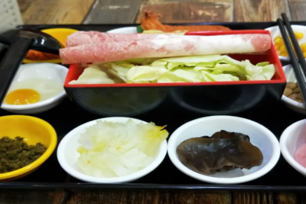 桥上郎过桥米线加盟