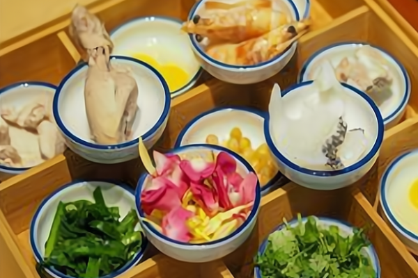 菊花过桥米线加盟
