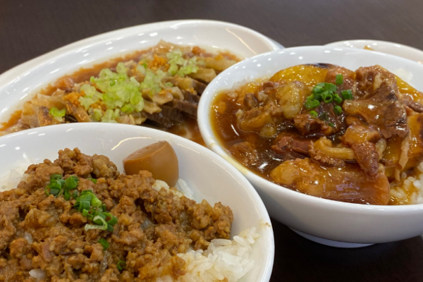 立文夏白切肉牛腩饭加盟