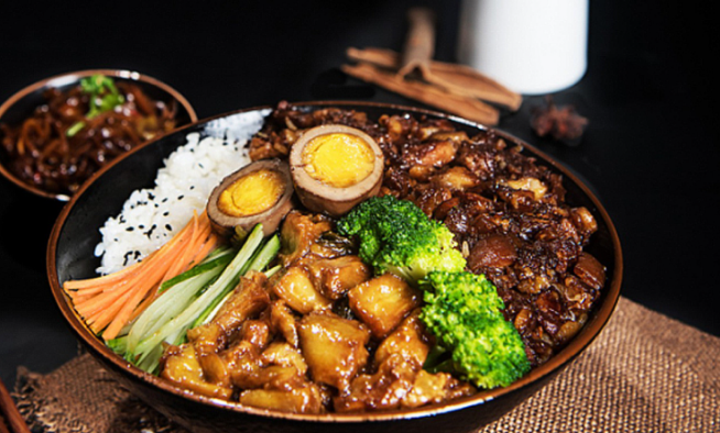 庆园猪脚饭