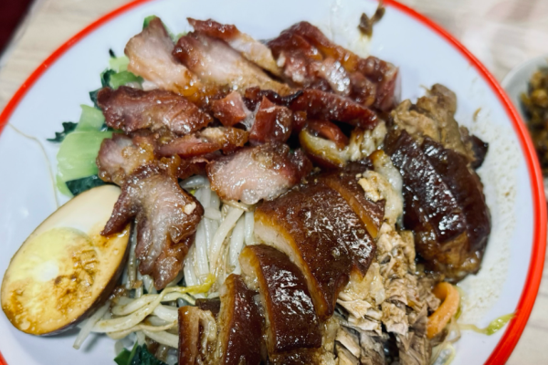 小呆佳隆江猪脚饭加盟