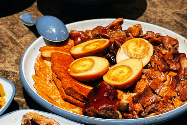 小呆佳隆江猪脚饭加盟