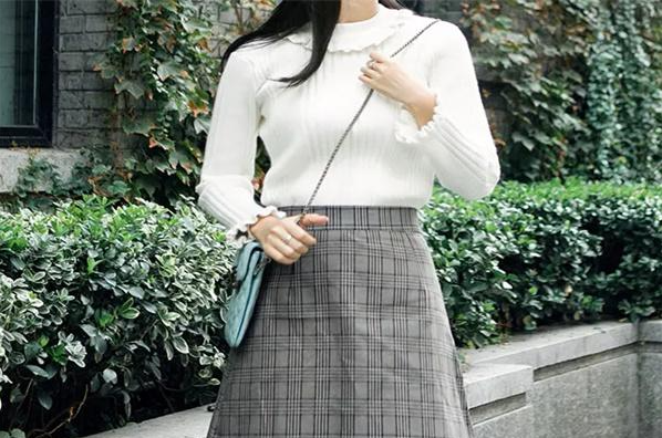 小镇姗姗女装加盟