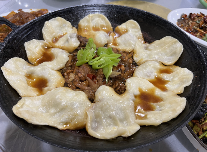 上海开一家地锅鸡挣钱吗店怎么样？成本、机遇与挑战并存