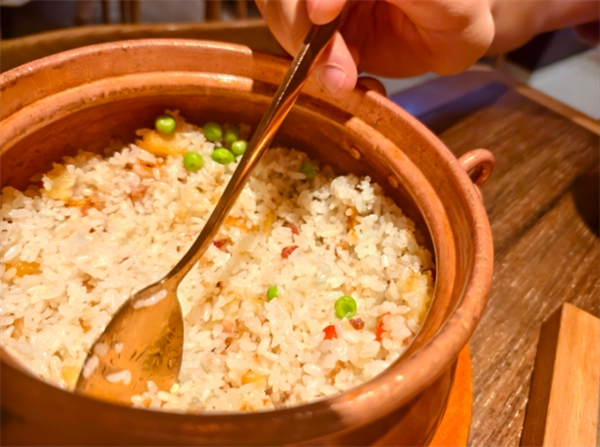 饭嘻餐饮