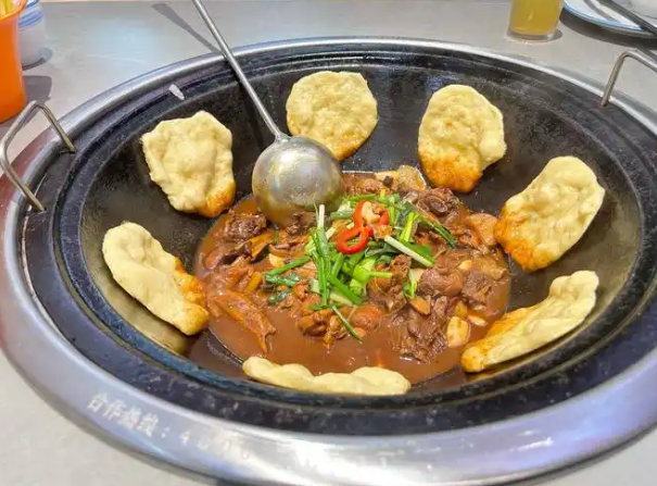 上海开一家地锅鸡挣钱吗店怎么样？成本、机遇与挑战并存