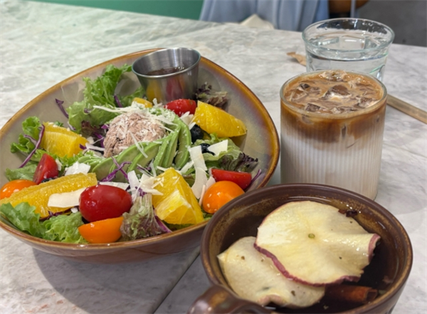 饭嘻餐饮
