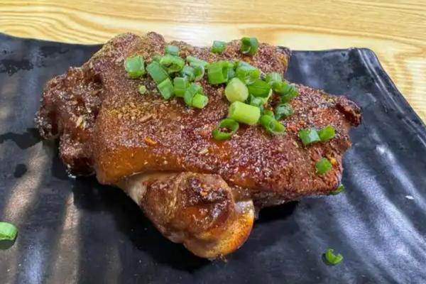 雷二烤猪蹄加盟费多少?费用设定合理，注重店铺选址