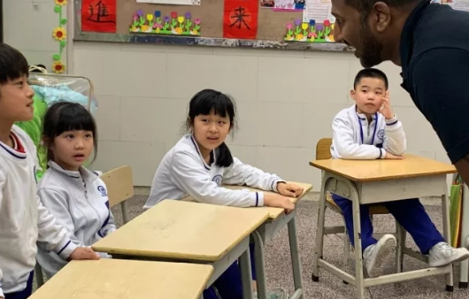 在上海搞什么东西挣钱多？在上海做什么赚钱