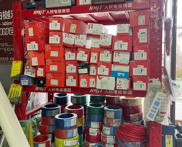 上海开五金店大概投资多少钱？从选址到运营的全流程成本解析