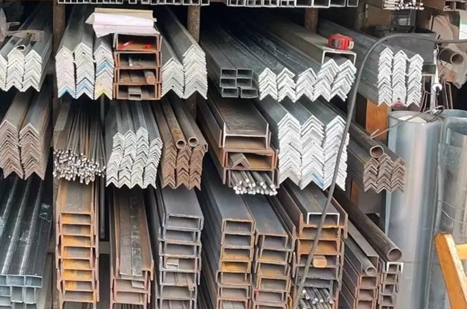 上海开家钢材店需投资多少钱？全流程成本解析与盈利指南