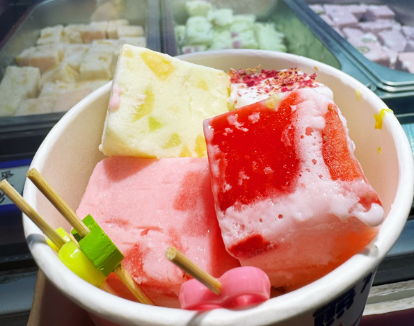在上海开一个炒酸奶店需要投资多少钱？深度拆解成本结构与盈利逻辑