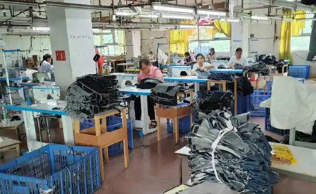 上海开牛仔裤加工厂需要多少投资？全流程成本解析