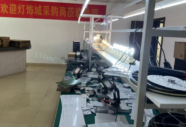 上海开上海外发加工网店要多少钱？从千元启动到百万级投入