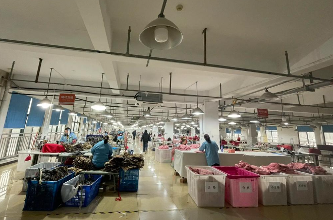 上海开一个羽绒服厂需要投资多少钱店铺