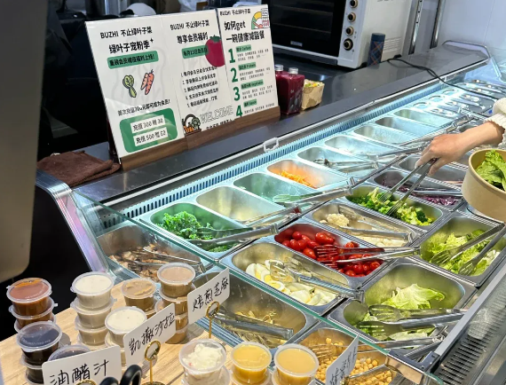 上海开个轻食店能投资多少钱？全流程成本解析