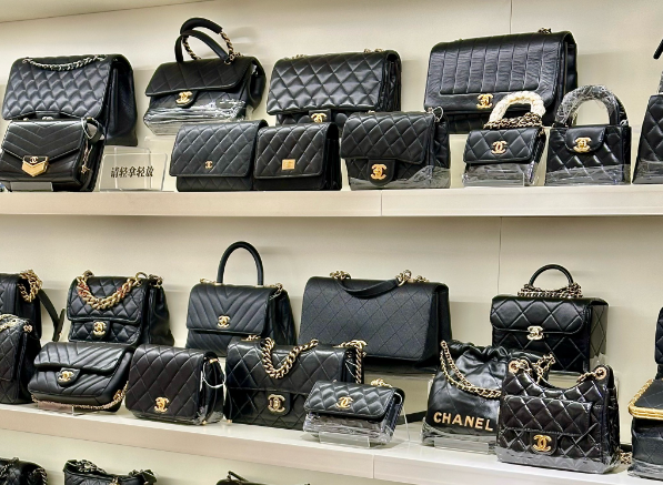 上海开个女包店投资要多少店才能开？从选址到盈利的实战指南