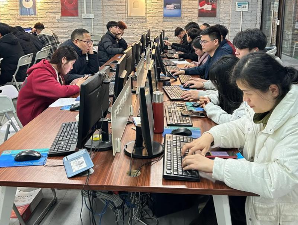 上海开上海线下培训班店要多少钱？全流程成本解析与运营策略