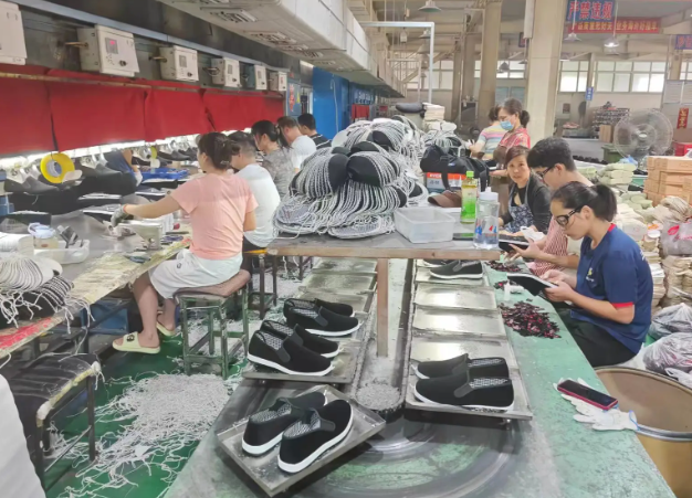 上海小型布鞋厂投资多少钱？上海小型布鞋厂投资指南
