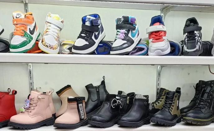 在上海我想开一家童鞋店大概投资多少钱