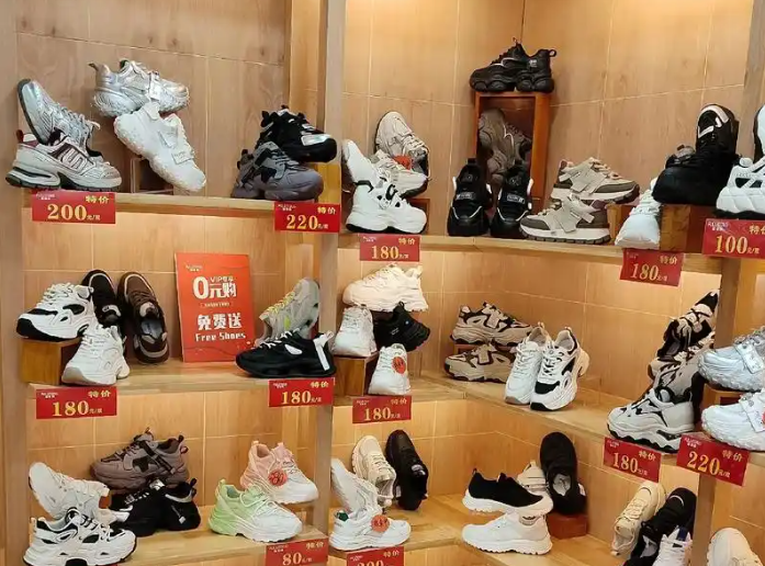 上海开个小的鞋店得投资多少钱？全流程成本解析