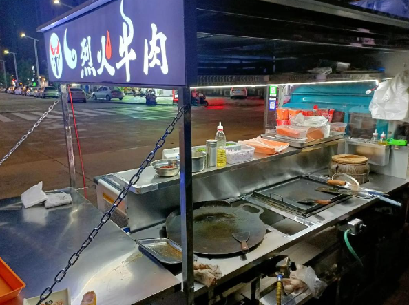 想在上海开个小店赚钱吗？上海小店的机遇与挑战