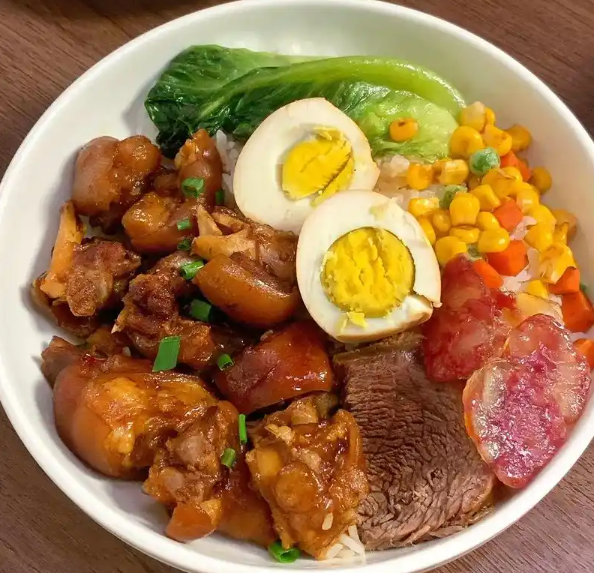 上海开猪脚饭需要多少投资？全流程拆解与实战指南