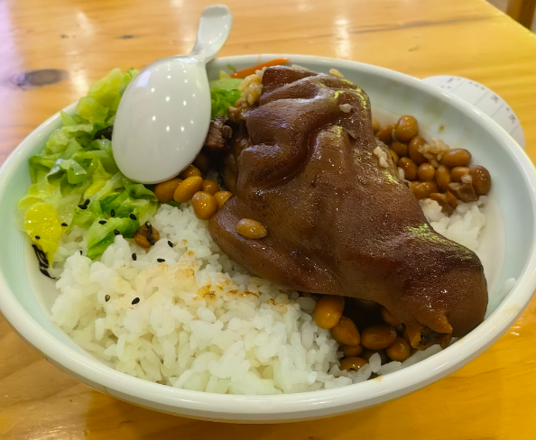 上海开猪脚饭需要多少投资？全流程拆解与实战指南