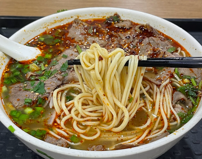 上海开家牛肉面投资多少？从成本到盈利的全流程解析