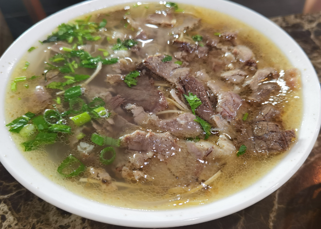 上海开个牛肉汤店要投资多少钱？全流程成本解析